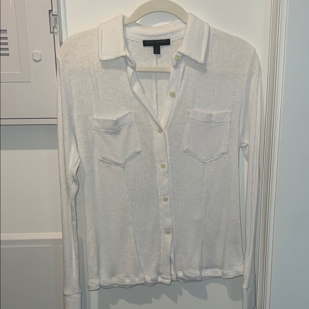 Banana Republic White Button Down Shirt